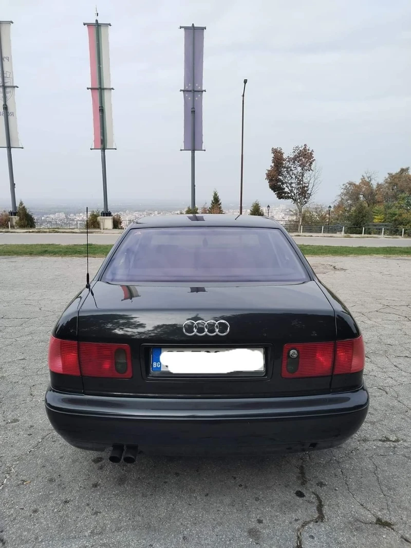 Audi A8 2.8 ръчка газ, снимка 8 - Автомобили и джипове - 47779493