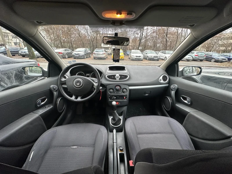 Renault Clio, снимка 2 - Автомобили и джипове - 48287659