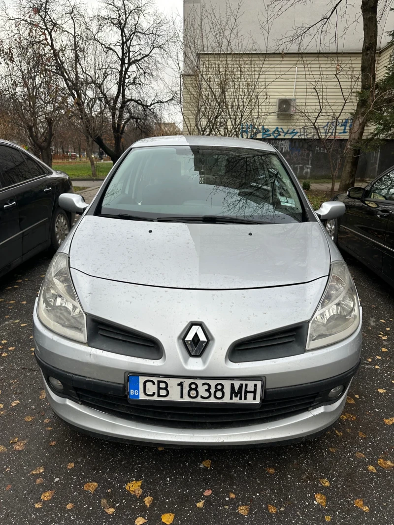 Renault Clio, снимка 1 - Автомобили и джипове - 48287659