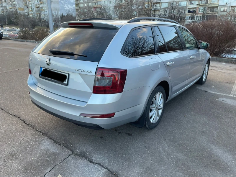 Skoda Octavia, снимка 5 - Автомобили и джипове - 48611877