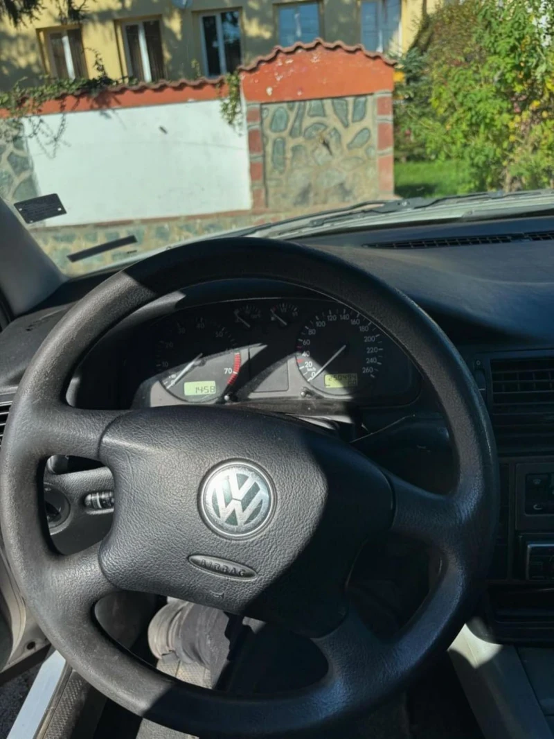 VW Passat, снимка 2 - Автомобили и джипове - 48758982