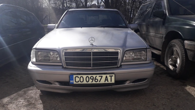 Mercedes-Benz C 220 CDI Sport, снимка 2 - Автомобили и джипове - 49420626