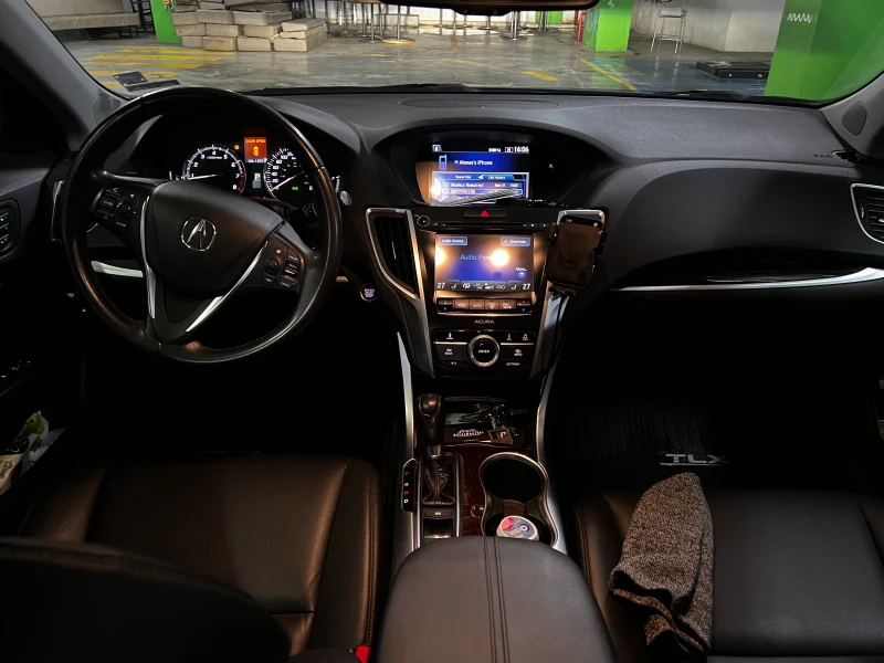 Acura TLX, снимка 9 - Автомобили и джипове - 52644939
