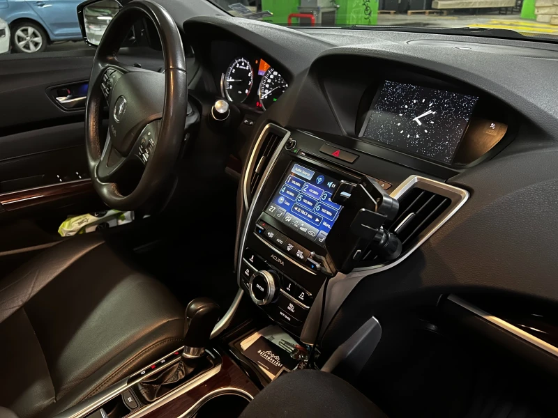 Acura TLX, снимка 13 - Автомобили и джипове - 52644939
