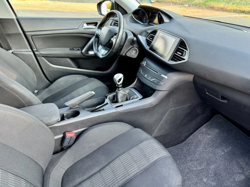 Peugeot 308 1.6 BlueHDI, снимка 10 - Автомобили и джипове - 52638496