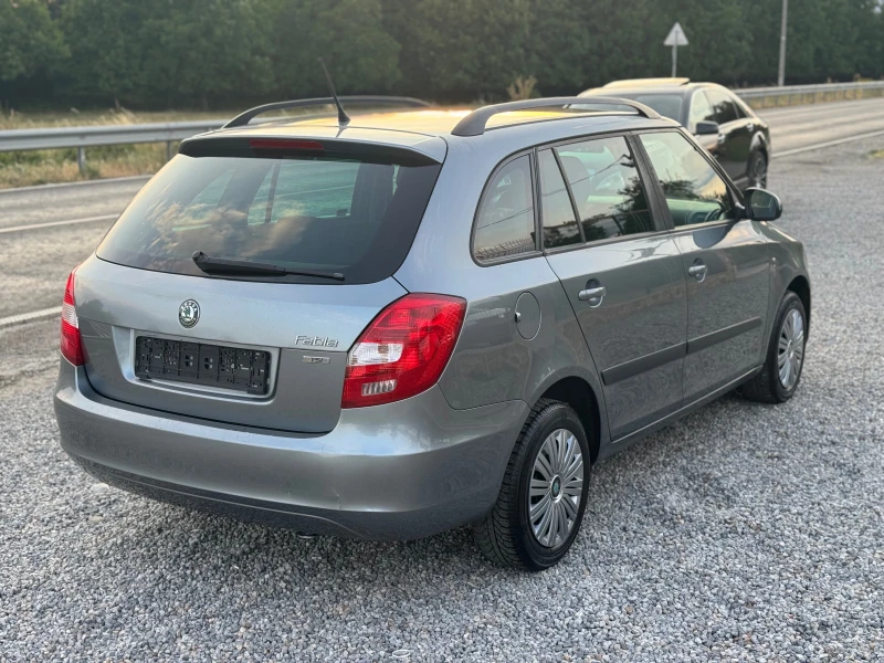 Skoda Fabia Бензин* 2012г* Климатик* Германия, снимка 4 - Автомобили и джипове - 51334147