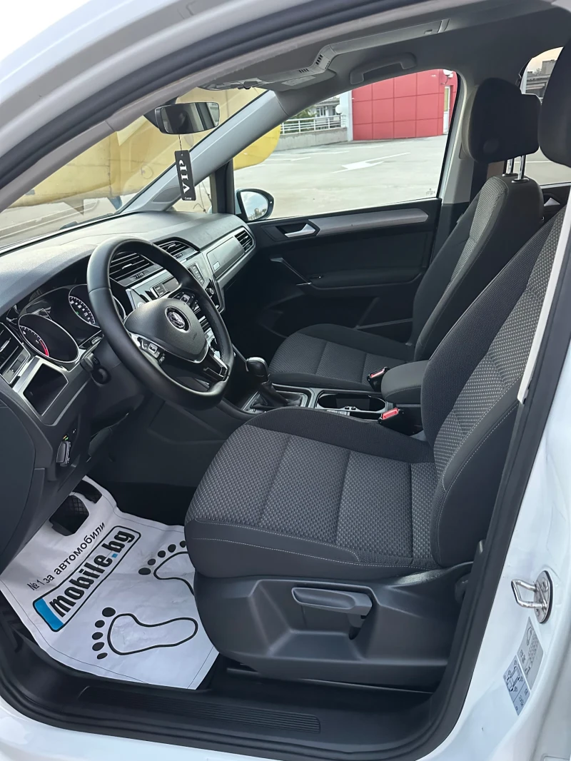 VW Touran 2.0tdi Automat, снимка 10 - Автомобили и джипове - 52218067