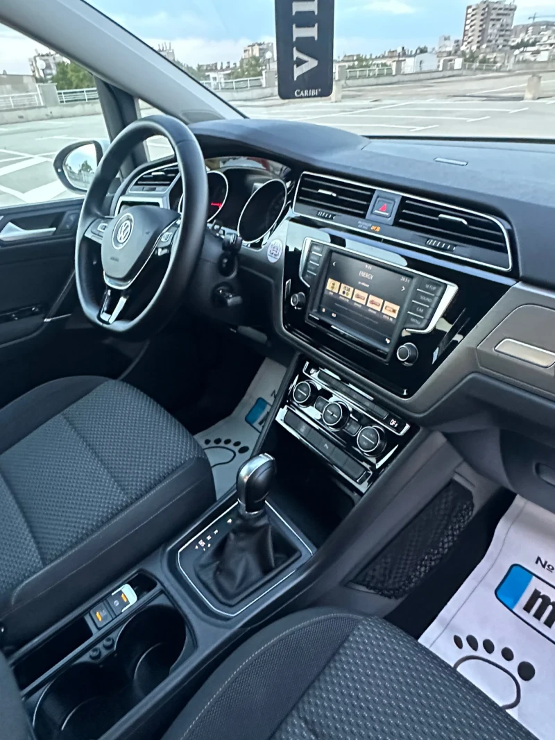 VW Touran 2.0tdi Automat, снимка 12 - Автомобили и джипове - 52218067