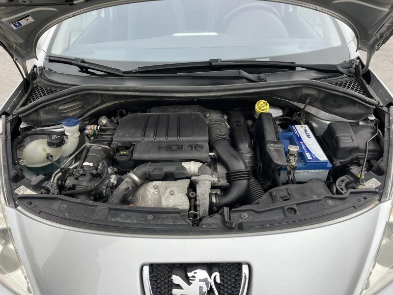 Peugeot 207 SW OUTDOOR 1.6HDI 90кс КОЖА КЛИМАТРОНИК, снимка 16 - Автомобили и джипове - 52083880