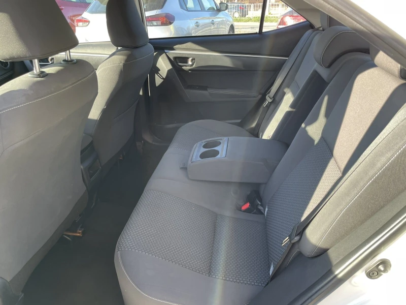 Toyota Corolla Luna 1.6 132hp, снимка 15 - Автомобили и джипове - 52653550