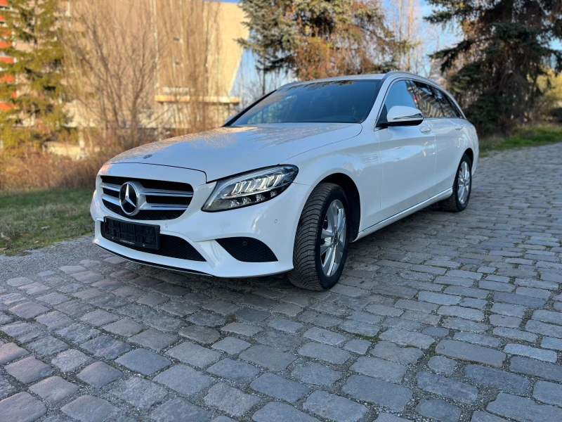 Mercedes-Benz C 220 220cdi LCI 4-MATIC, снимка 3 - Автомобили и джипове - 52709818