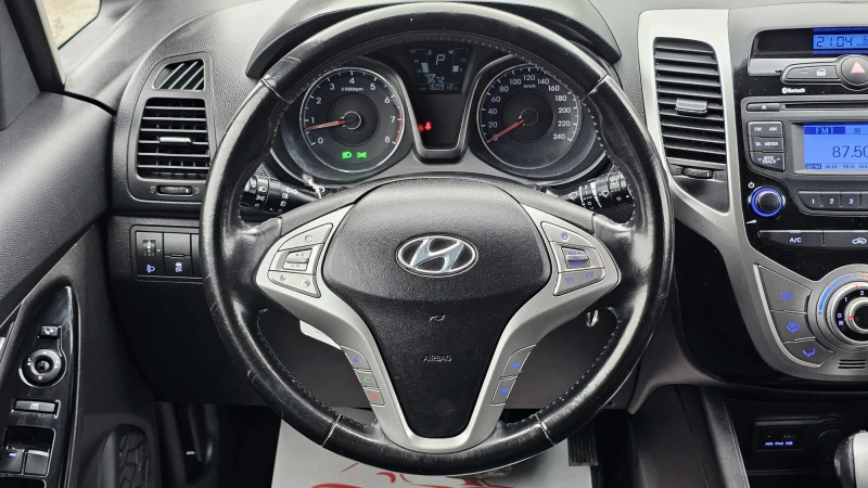 Hyundai Ix20 1.6i Automatic CH-8бр.Джанти-СЕРВИЗНА ИСТ.-ЛИЗИНГ, снимка 11 - Автомобили и джипове - 52711171