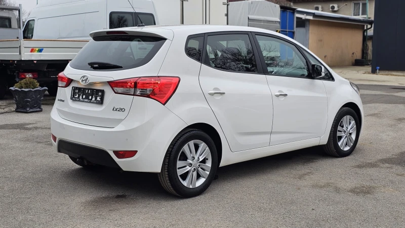 Hyundai Ix20 1.6i Automatic CH-8бр.Джанти-СЕРВИЗНА ИСТ.-ЛИЗИНГ, снимка 6 - Автомобили и джипове - 52711171