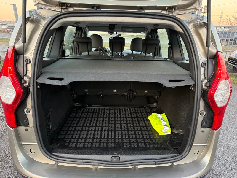 Dacia Lodgy 1.2 i ГАЗ/НАВИ/КЛИМА/ПОДГРЕВ, снимка 9 - Автомобили и джипове - 52712902