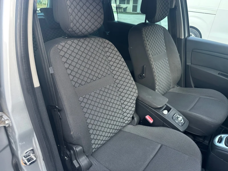 Renault Grand scenic 1.9dci 131k.c.Сервизна книжка 149000км, снимка 12 - Автомобили и джипове - 52932843