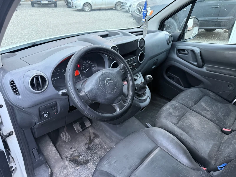 Citroen Berlingo 1.6HDI, снимка 9 - Автомобили и джипове - 52940981