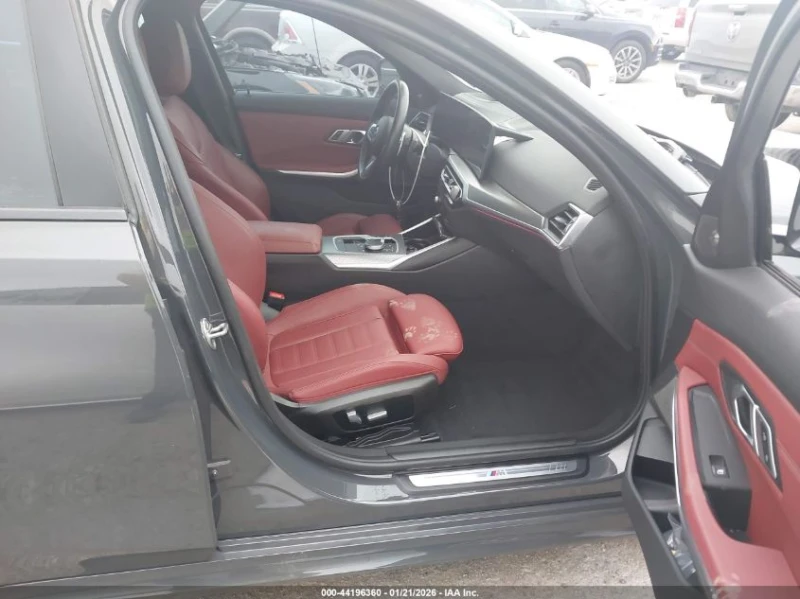 BMW 330 2l I xDrive, снимка 5 - Автомобили и джипове - 53395473