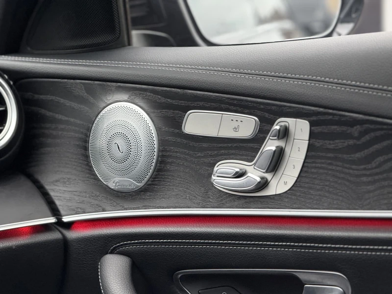 Mercedes-Benz E 400 АМG-pack BURMESTER , снимка 12 - Автомобили и джипове - 53561330