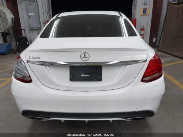 Mercedes-Benz C 300 КРАЙНА ЦЕНА AMG, снимка 5 - Автомобили и джипове - 48364174