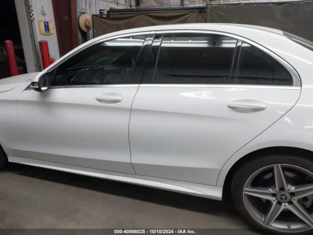 Mercedes-Benz C 300 КРАЙНА ЦЕНА AMG, снимка 3 - Автомобили и джипове - 48364174