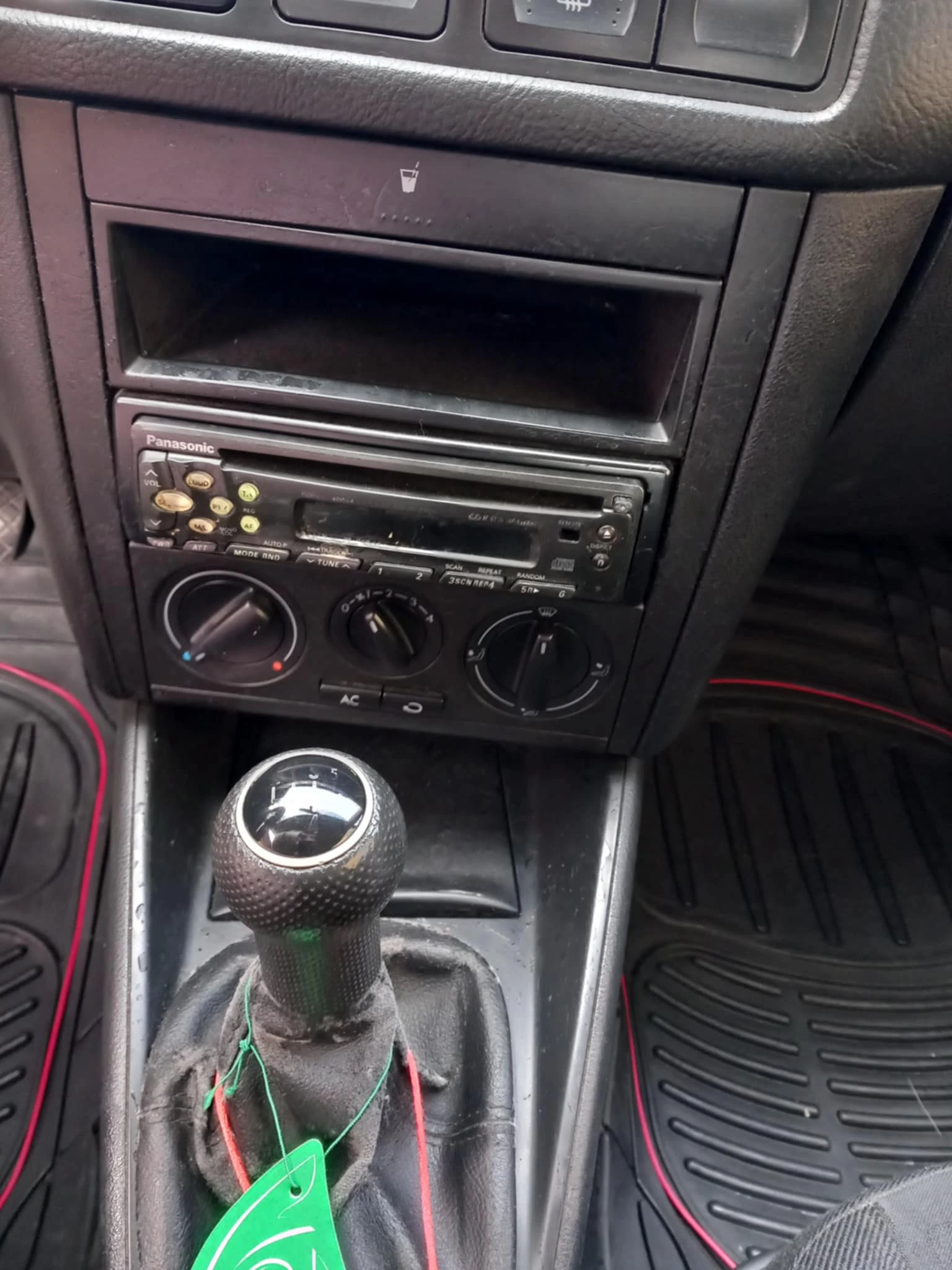 VW Golf 1.4-16V - изображение 8