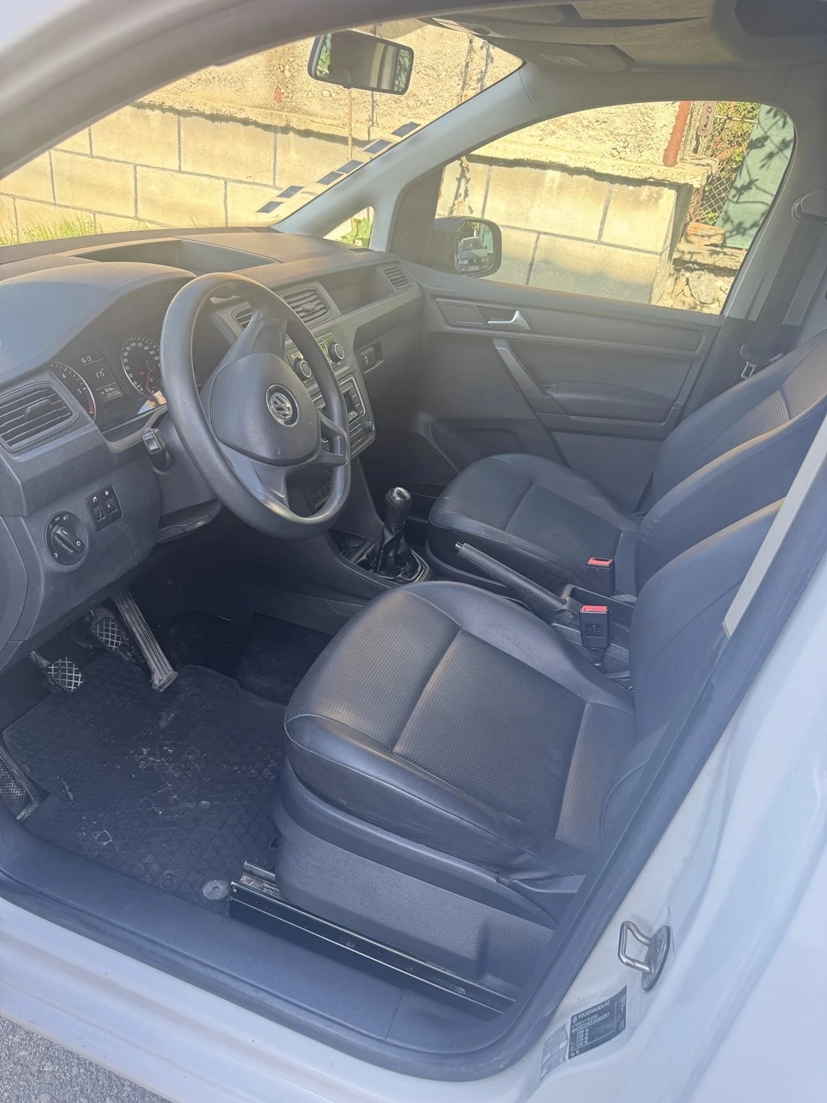 VW Caddy  - изображение 8