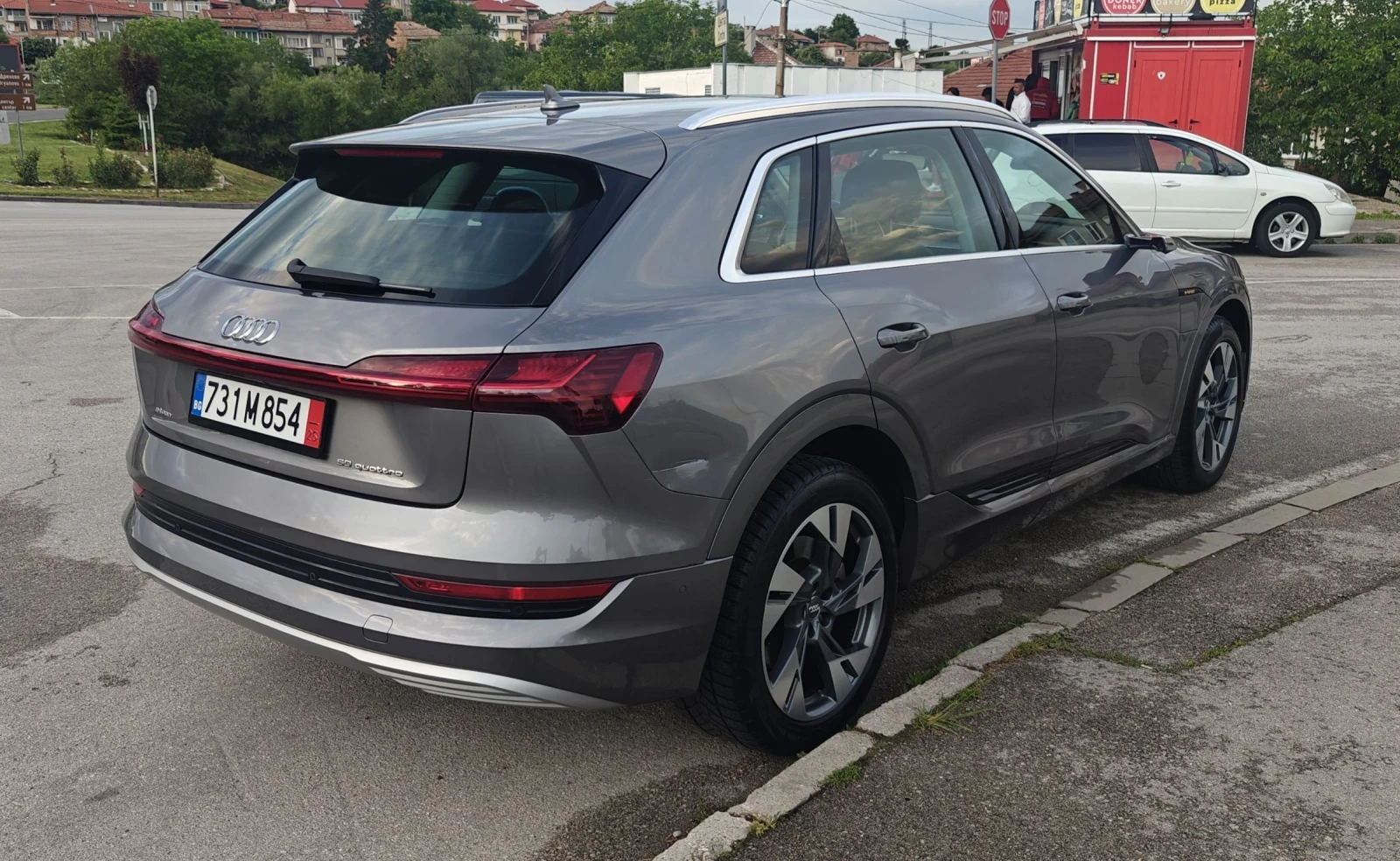 Audi E-Tron 50/Keyless/ACC/PANO/Кожа/Камери - изображение 6