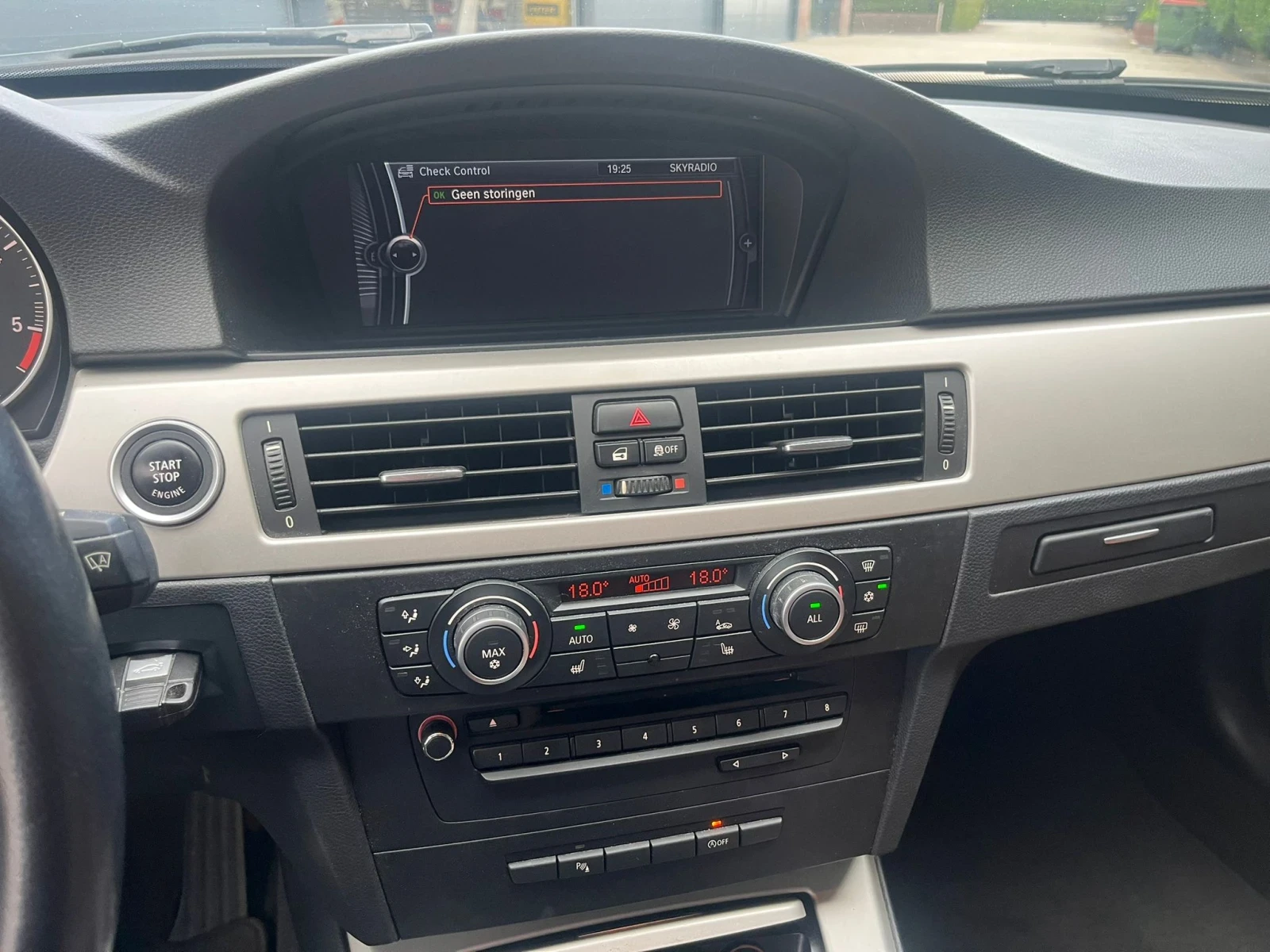 BMW 220 d  - изображение 8