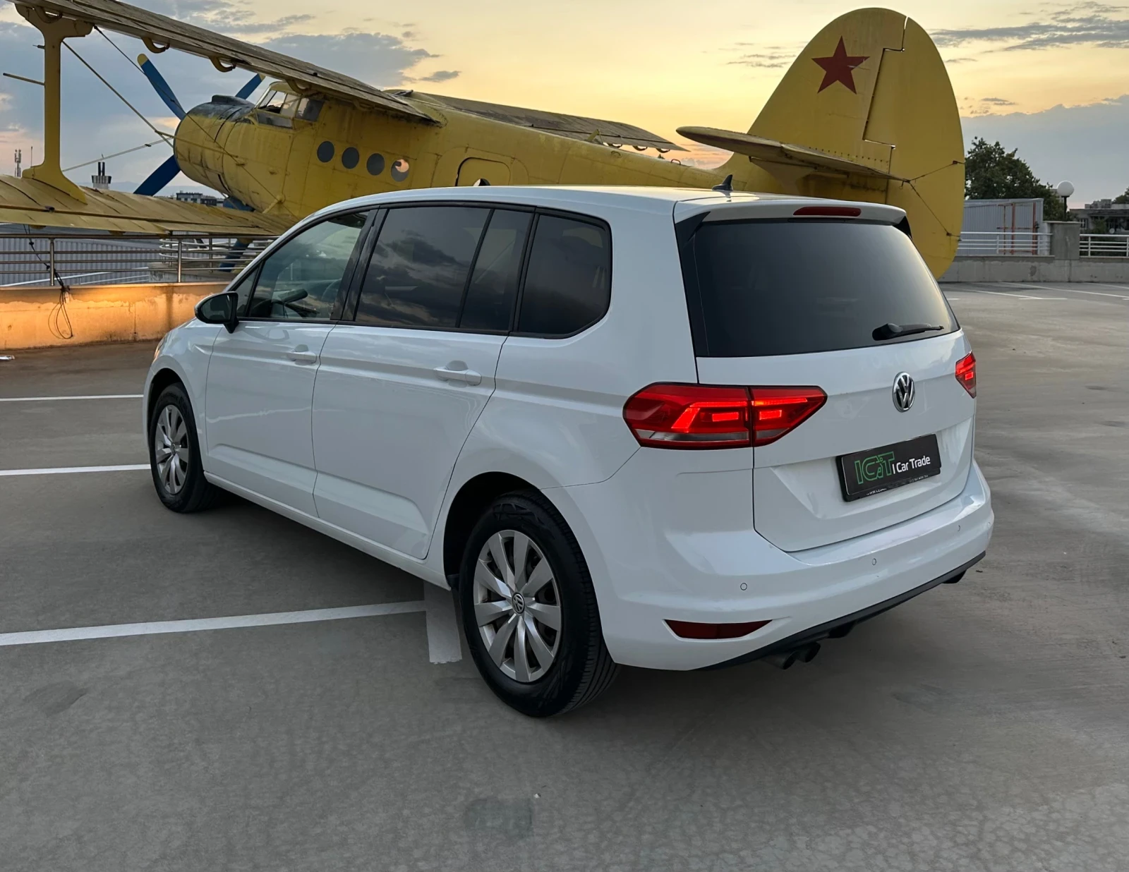 VW Touran 2.0tdi Automat - изображение 4
