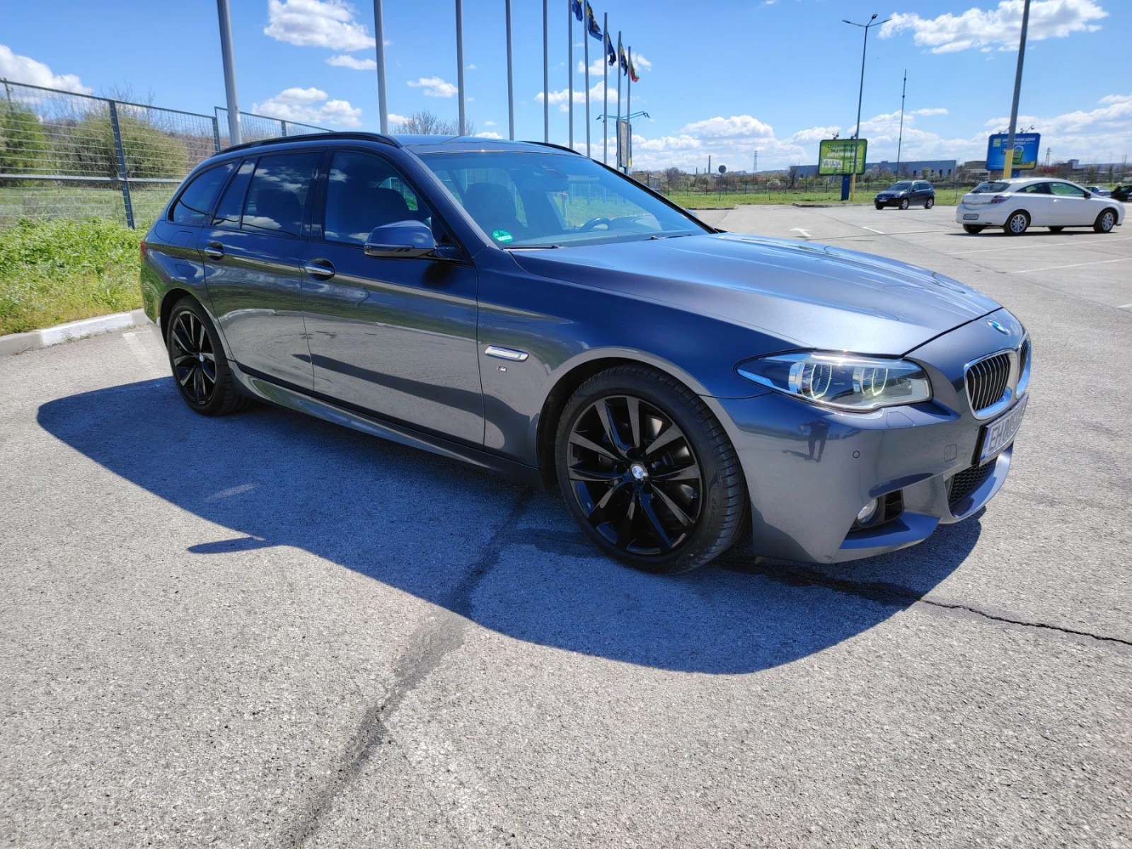 BMW 530 530 xDrive, снимка 3 - Автомобили и джипове - 54175459