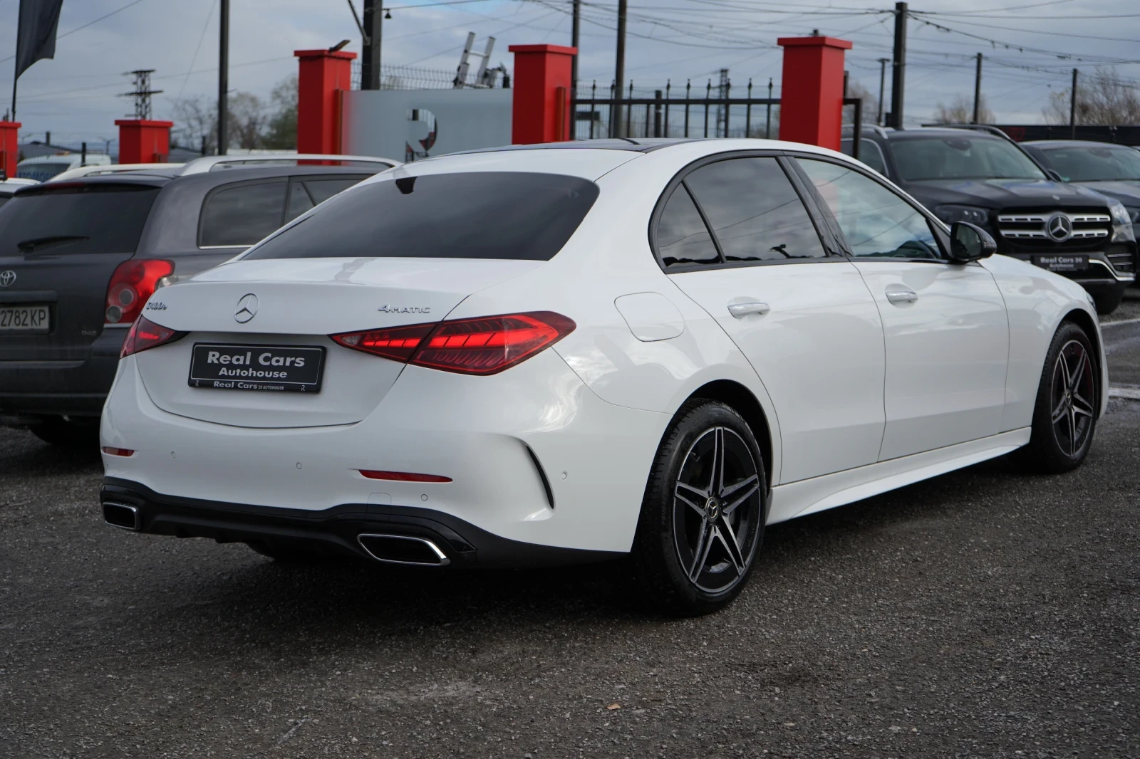 Mercedes-Benz C 400 e* 4M* PLUG IN HYBRID* AMG* HEAD UP* BURMESTER  - изображение 4