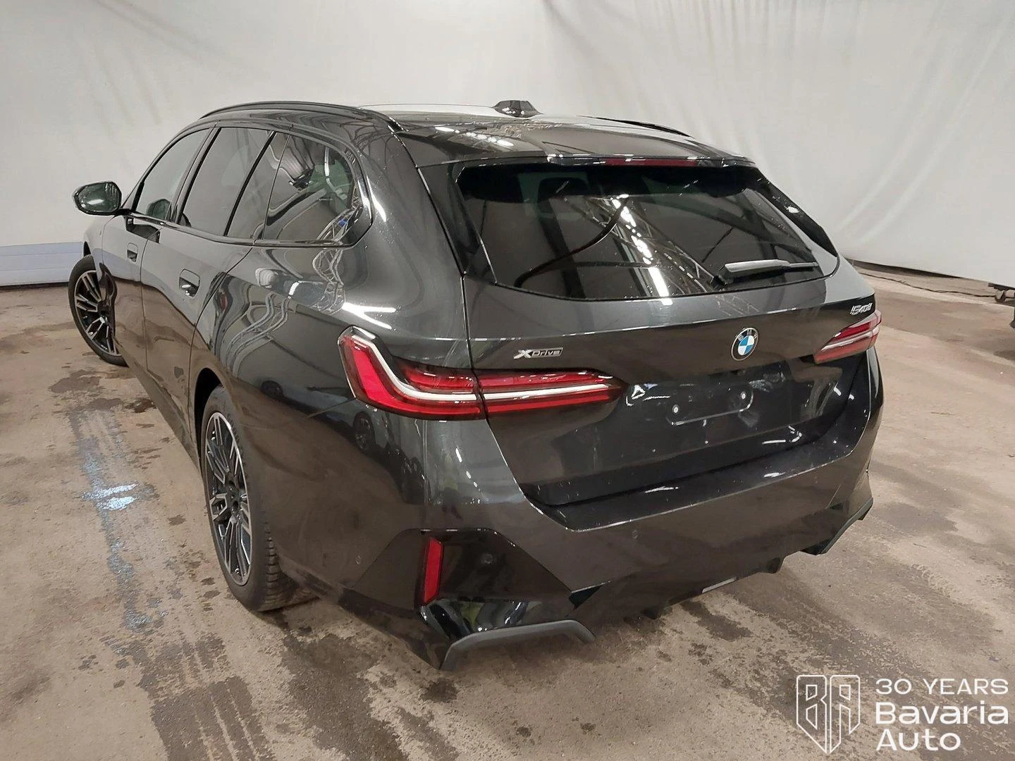 BMW 540 d xDrive Touring M Sport Paket Steptronic - изображение 2