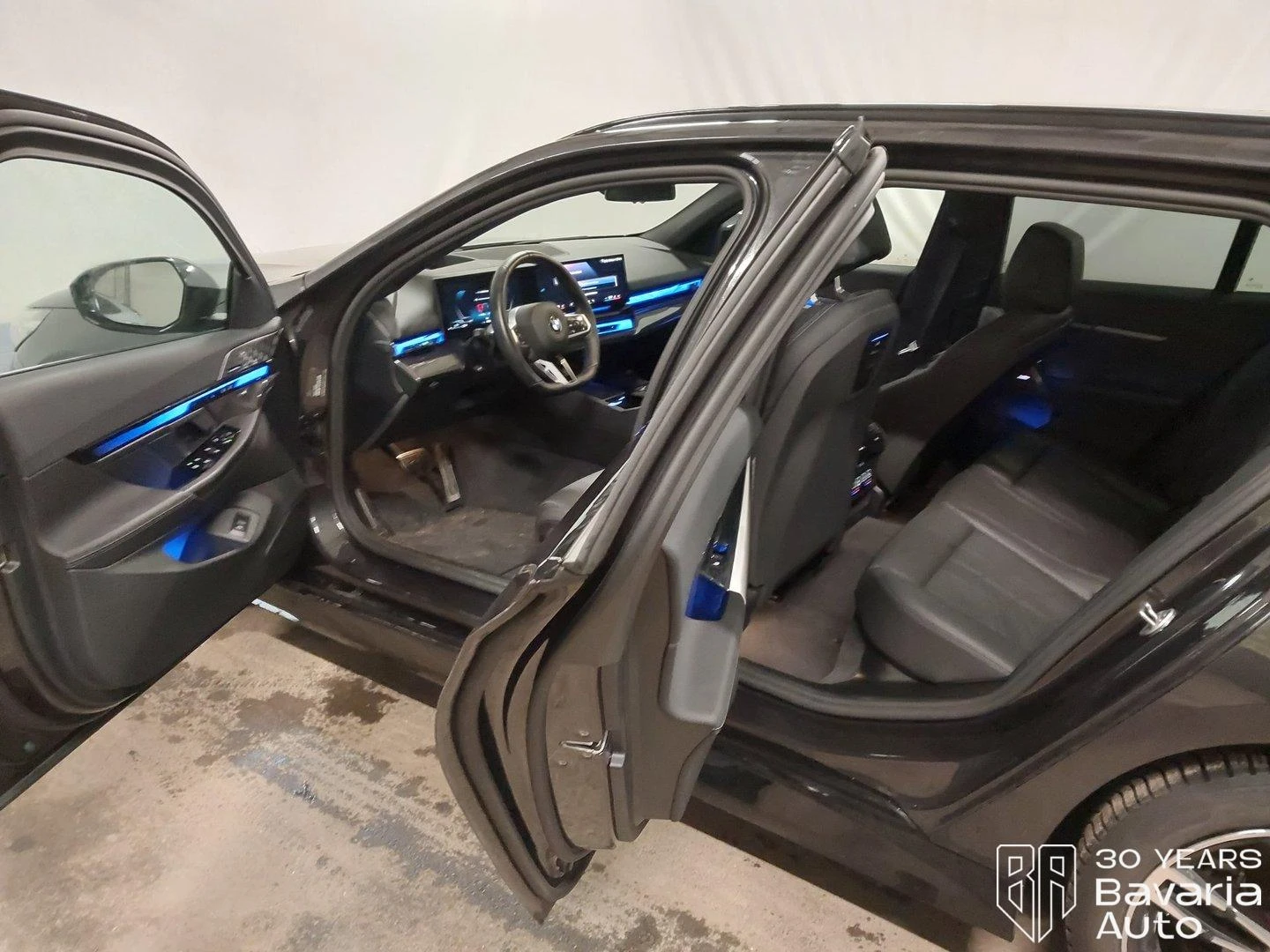 BMW 540 d xDrive Touring M Sport Paket Steptronic - изображение 5