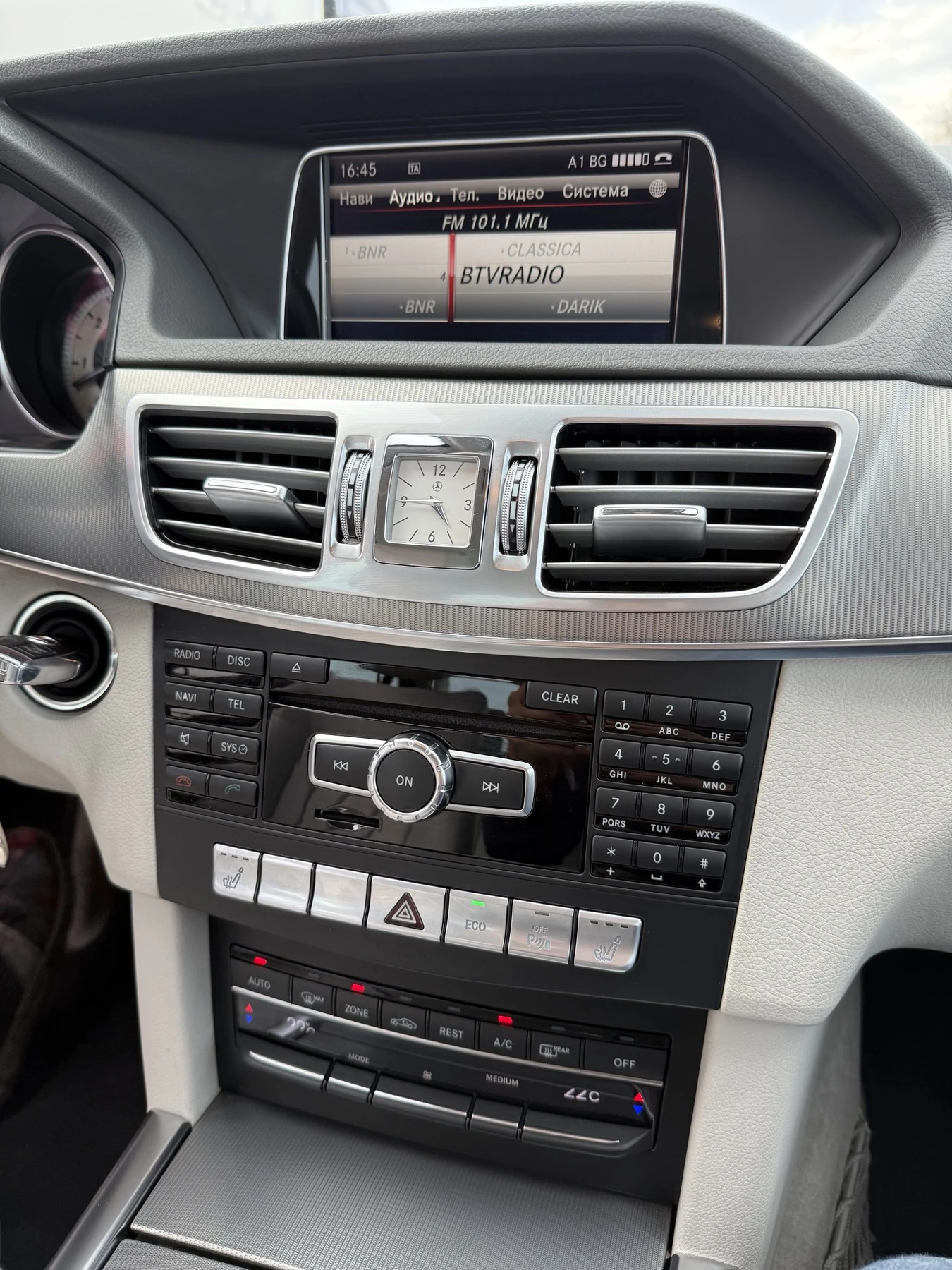 Mercedes-Benz E 350 4 MATIC - изображение 9