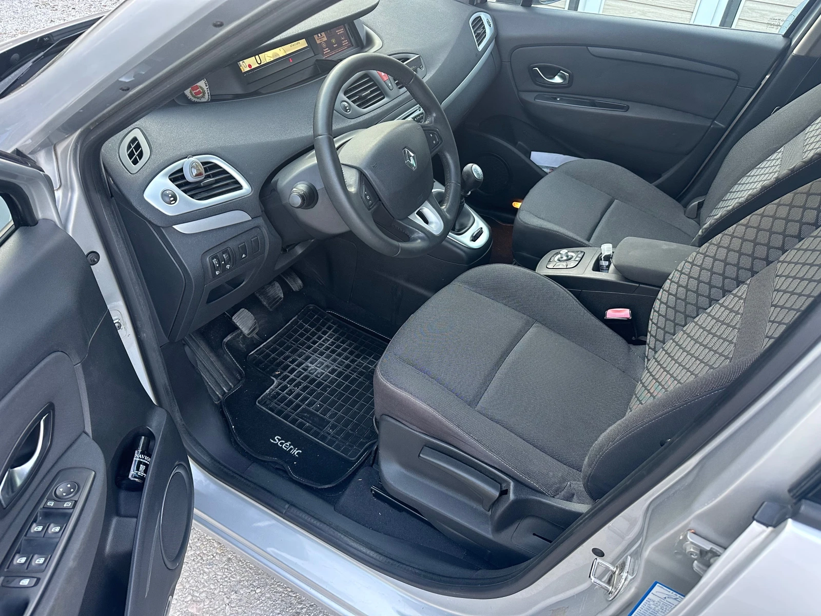 Renault Grand scenic 1.9dci 131k.c.Сервизна книжка 149000км - изображение 8