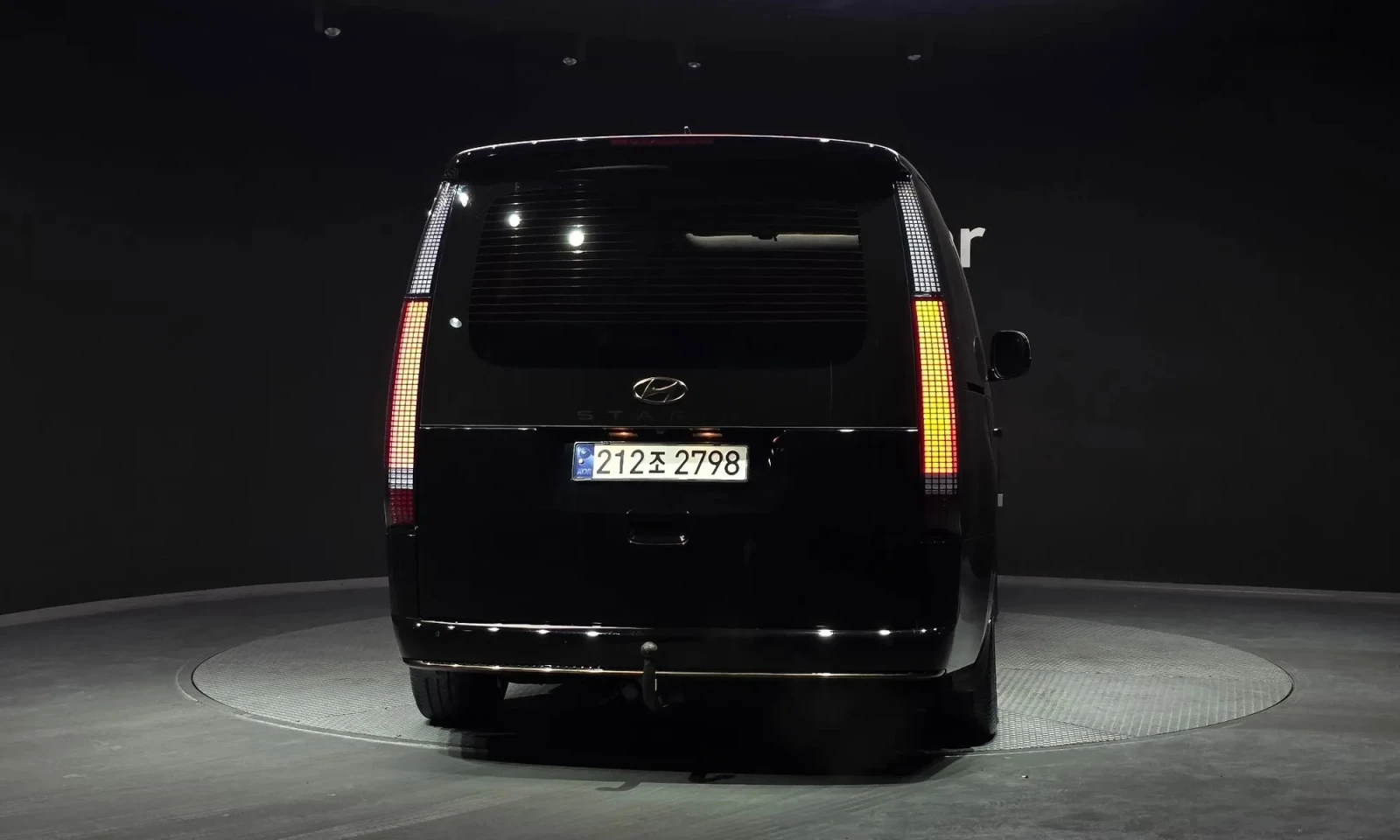 Hyundai Staria L3.5 Lounge - изображение 4