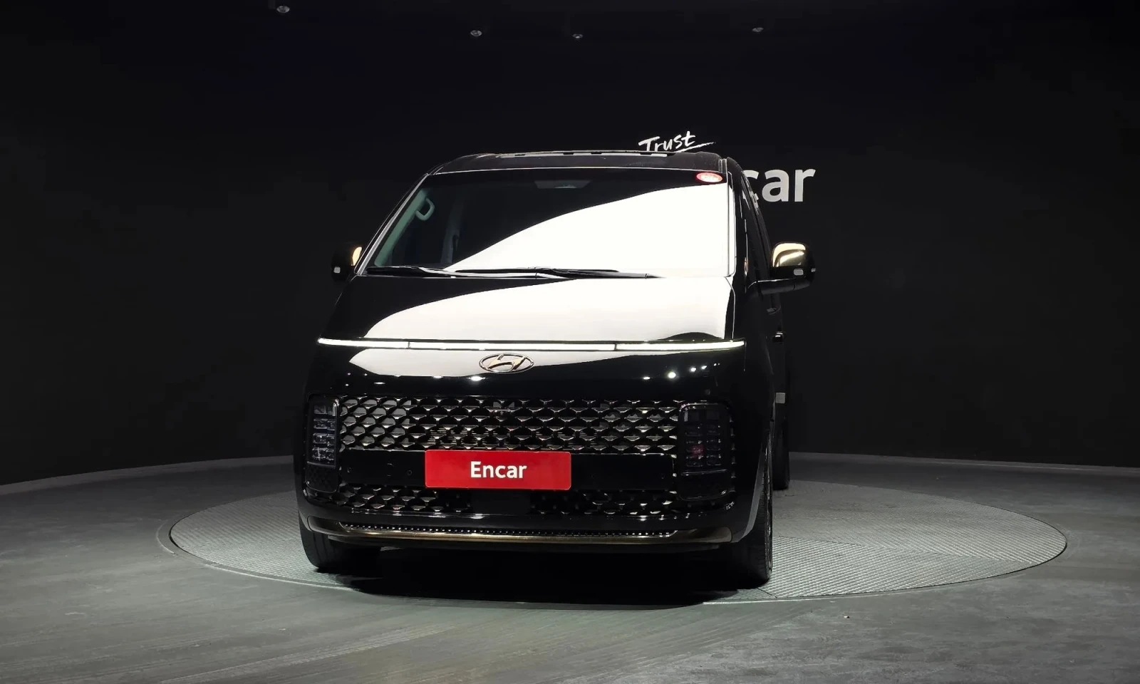 Hyundai Staria L3.5 Lounge - изображение 3