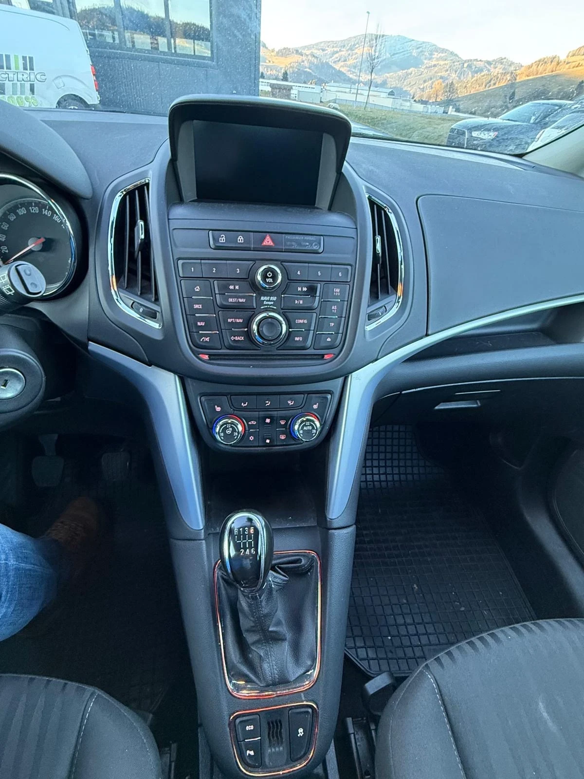 Opel Zafira 7 МЕСТА - изображение 8