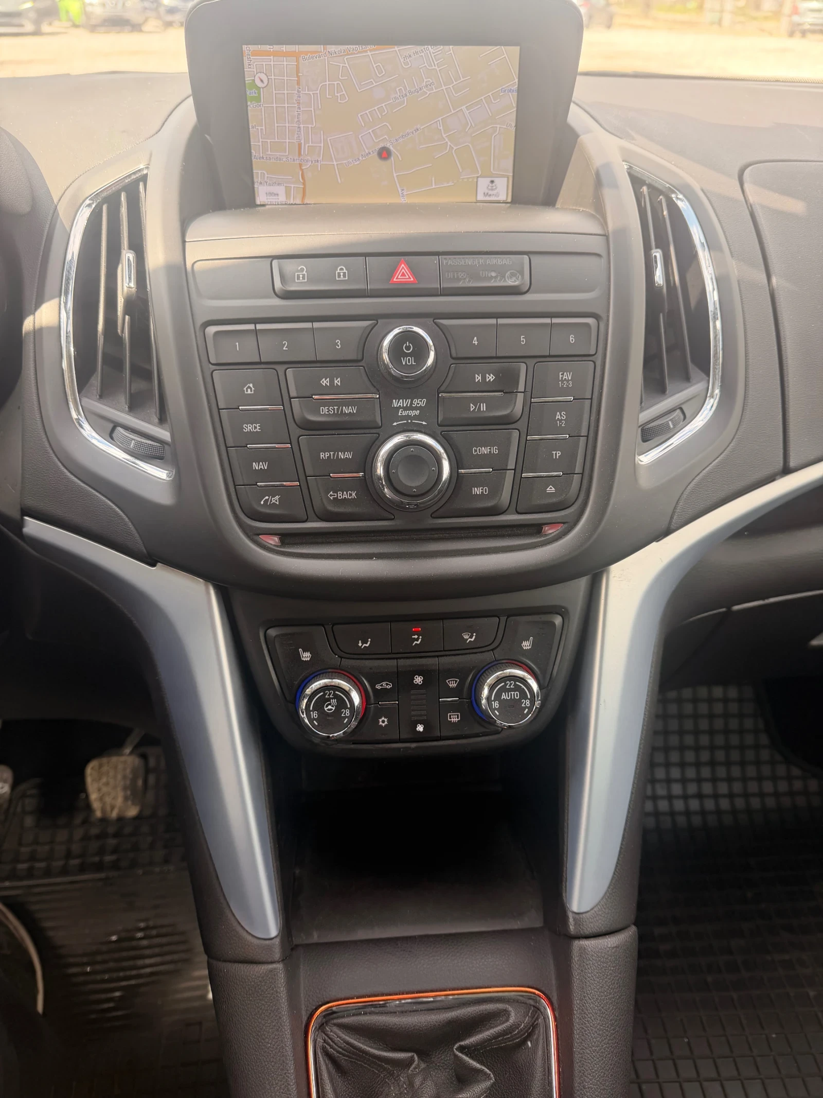 Opel Zafira 7 МЕСТА, снимка 6 - Автомобили и джипове - 53836476