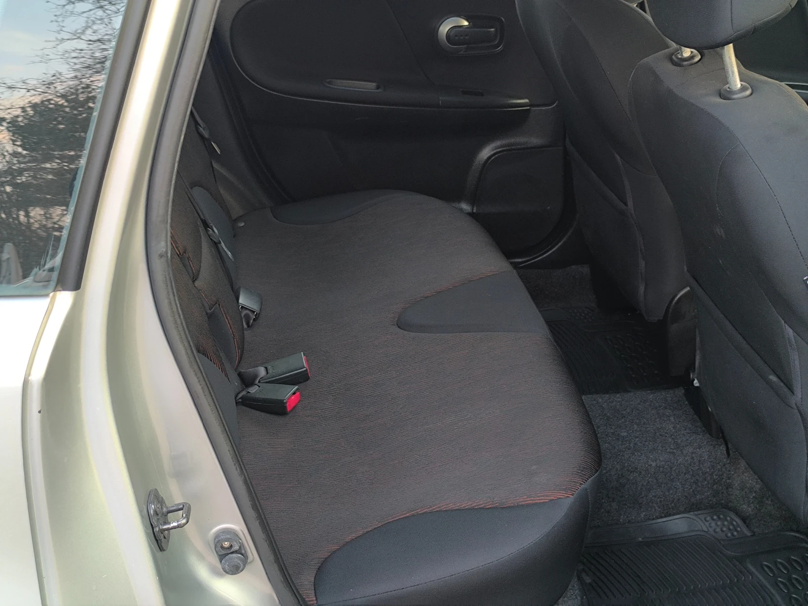 Nissan Note 1.4I КЛИМАТИК , снимка 10 - Автомобили и джипове - 53726884