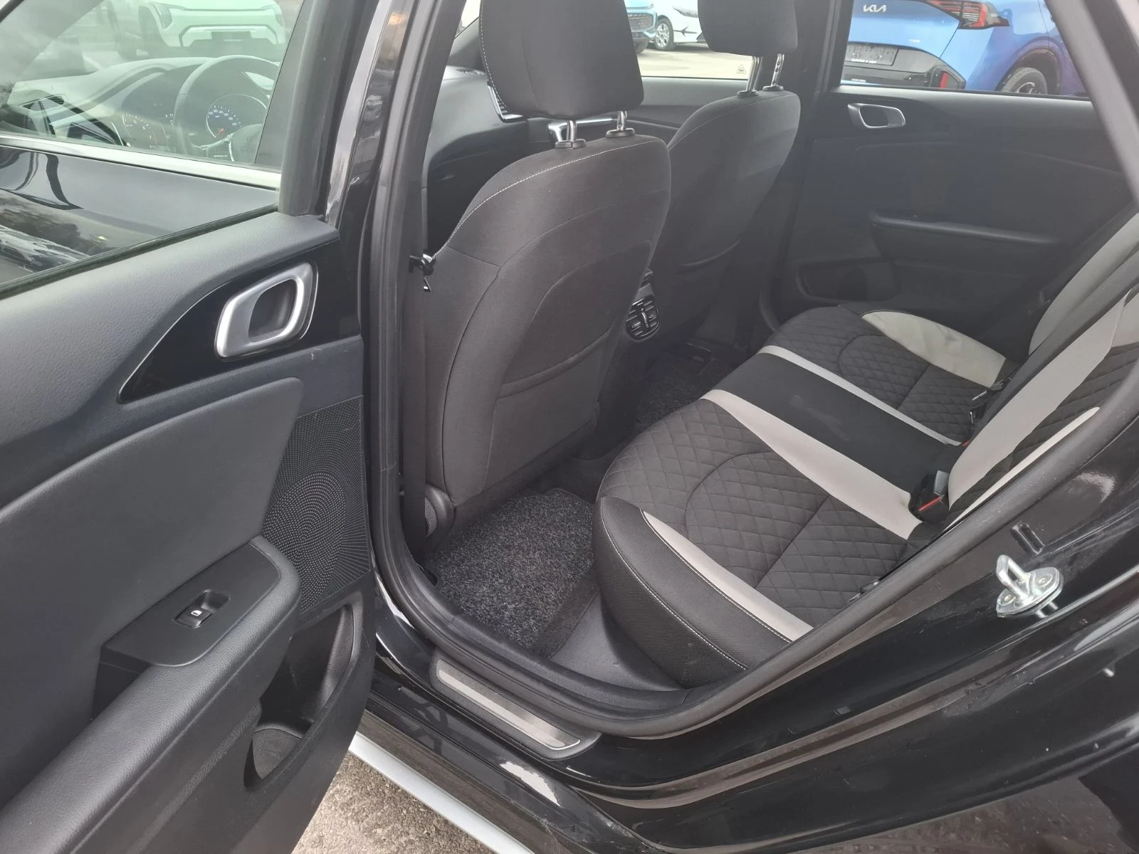 Kia Pro ceed 1.5 T-gdi SX Гаранция, снимка 7 - Автомобили и джипове - 53957044