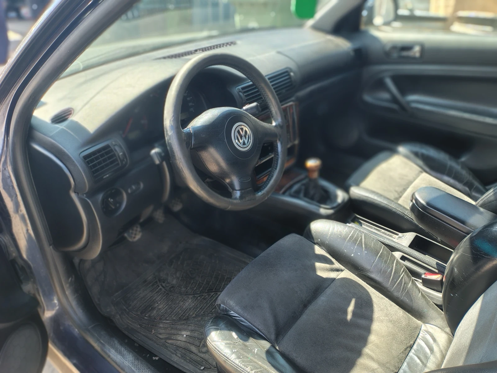 VW Passat 1.9 тди 110 коня, снимка 4 - Автомобили и джипове - 54528637