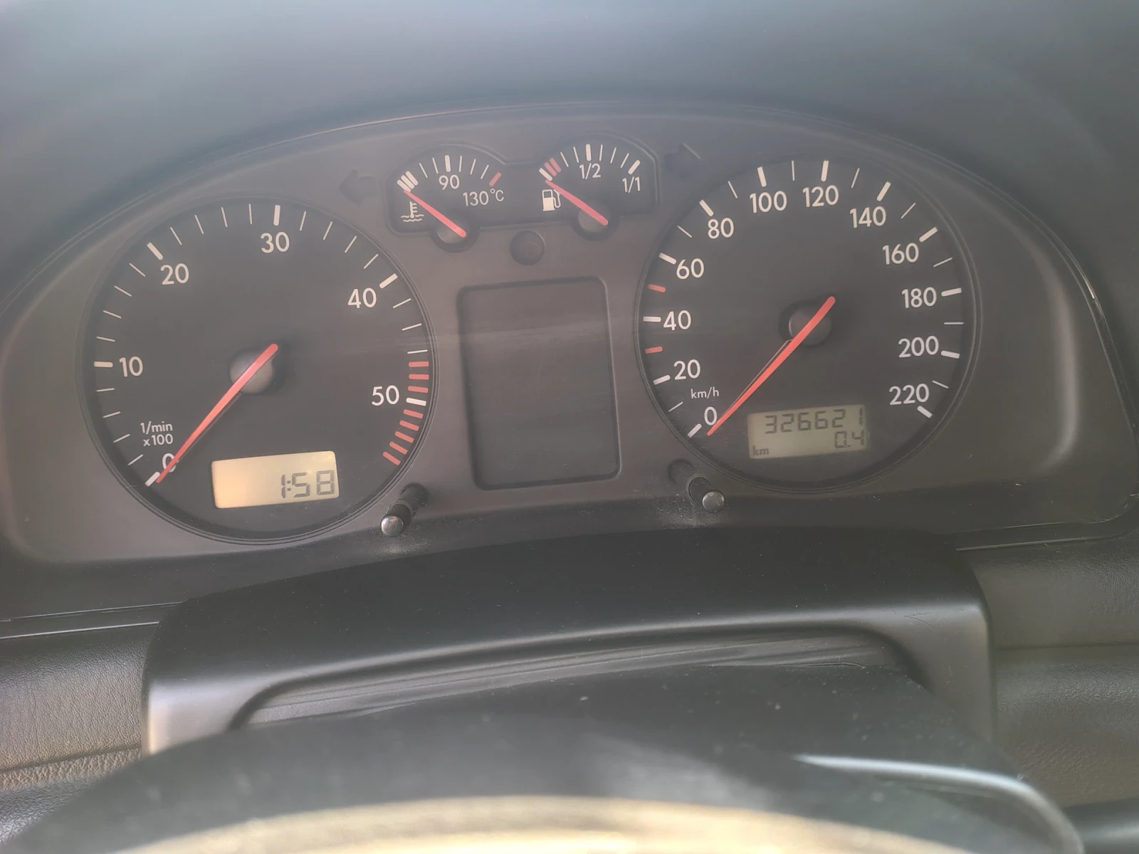 VW Passat 1.9 тди 110 коня, снимка 7 - Автомобили и джипове - 54528637