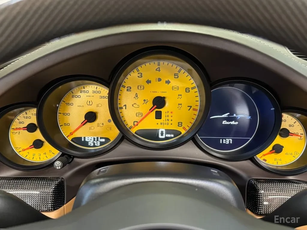 Porsche 911 TURBO* CABRIO* CHRONO* ОБДУХВАНЕ* CERAMIC* BOSE, снимка 12 - Автомобили и джипове - 54597433