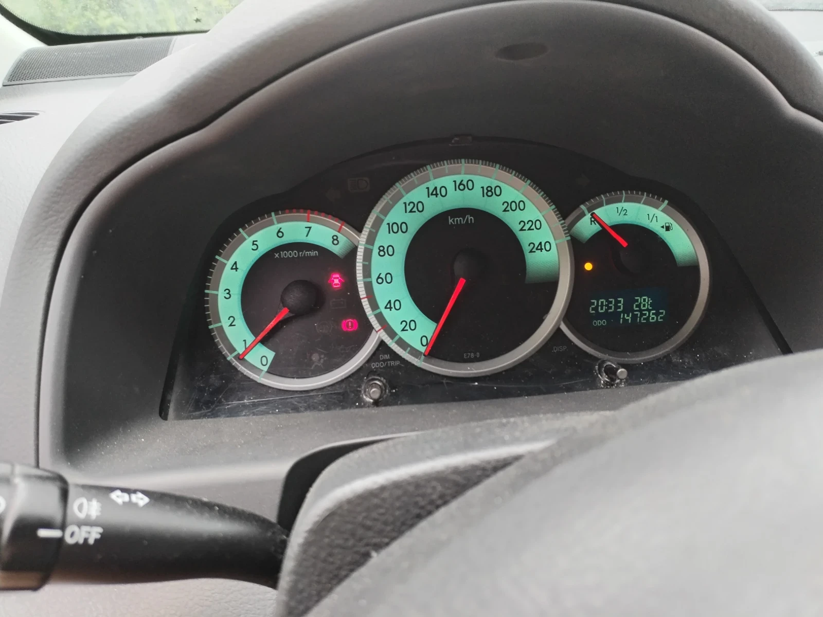 Toyota Corolla verso Газов инжекцион , снимка 8 - Автомобили и джипове - 54668917