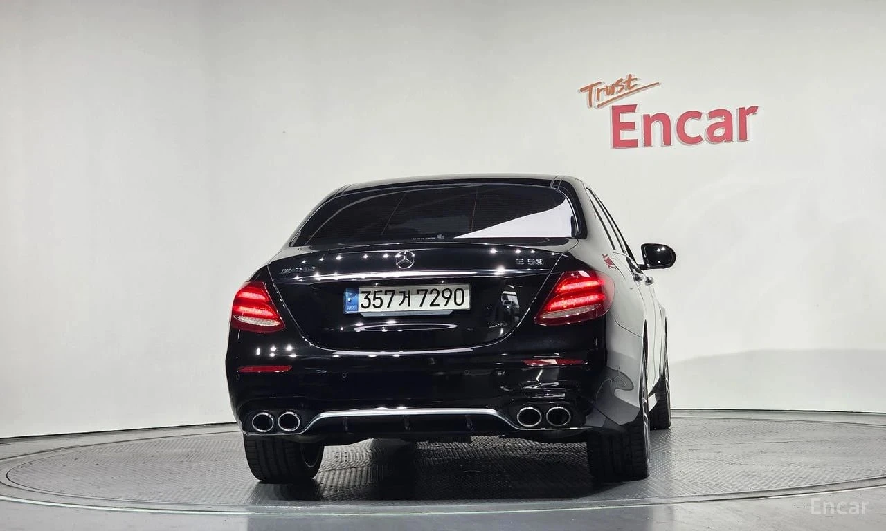 Mercedes-Benz E 53 AMG * ХЕД ЪП* ДИСТРОНИК* 2 КЛЮЧА* 360КАМЕРА* ОБДУХВАНЕ, снимка 2 - Автомобили и джипове - 54702711