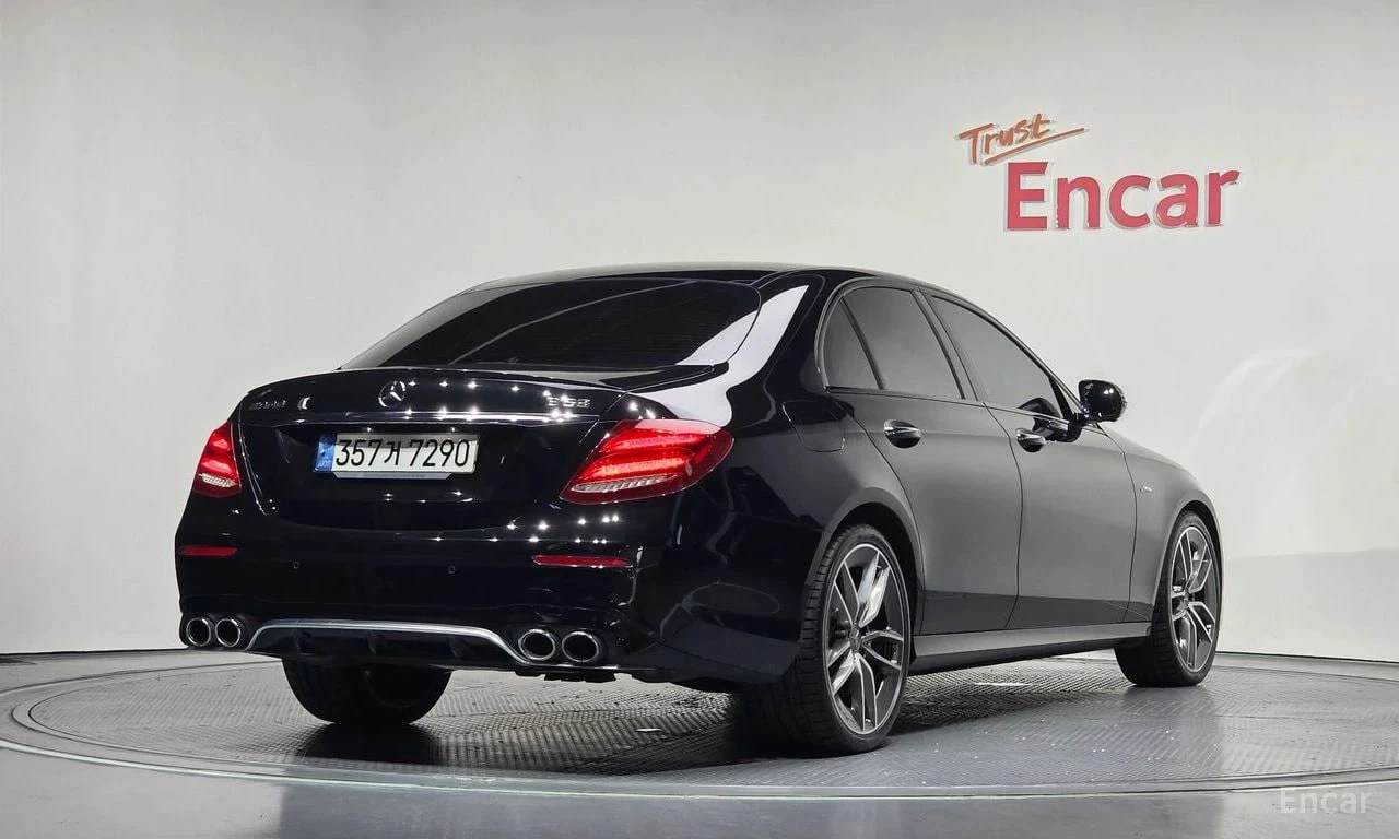 Mercedes-Benz E 53 AMG * ХЕД ЪП* ДИСТРОНИК* 2 КЛЮЧА* 360КАМЕРА* ОБДУХВАНЕ, снимка 4 - Автомобили и джипове - 54702711