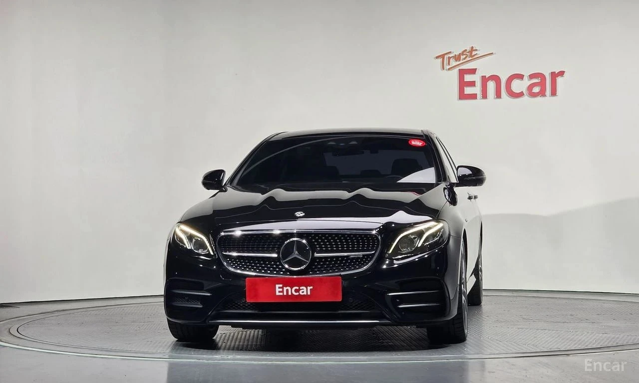 Mercedes-Benz E 53 AMG * ХЕД ЪП* ДИСТРОНИК* 2 КЛЮЧА* 360КАМЕРА* ОБДУХВАНЕ, снимка 3 - Автомобили и джипове - 54702711