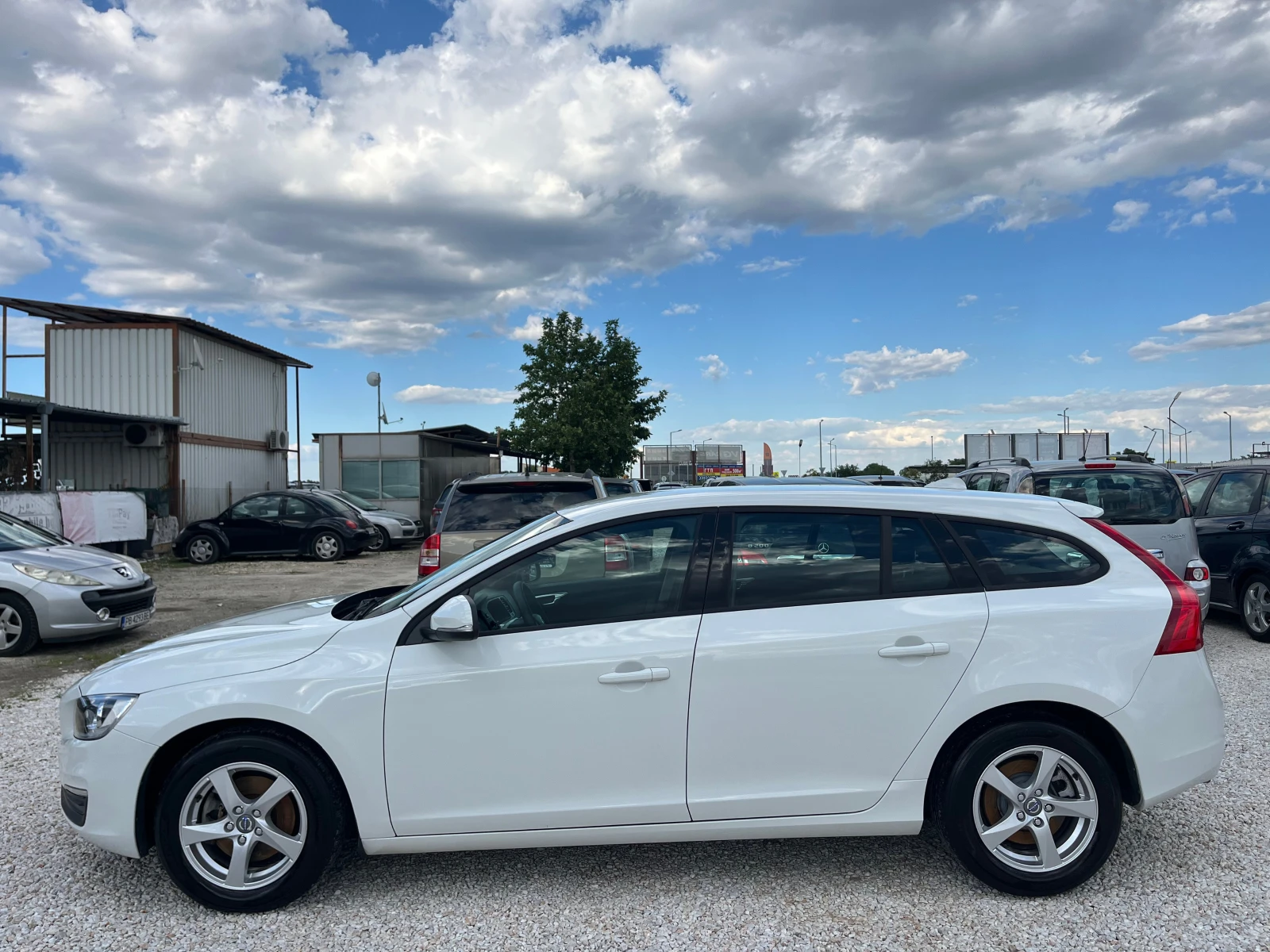 Volvo V60 1.6 D, -116к.с., ЛИЗИНГ, снимка 4 - Автомобили и джипове - 55071223