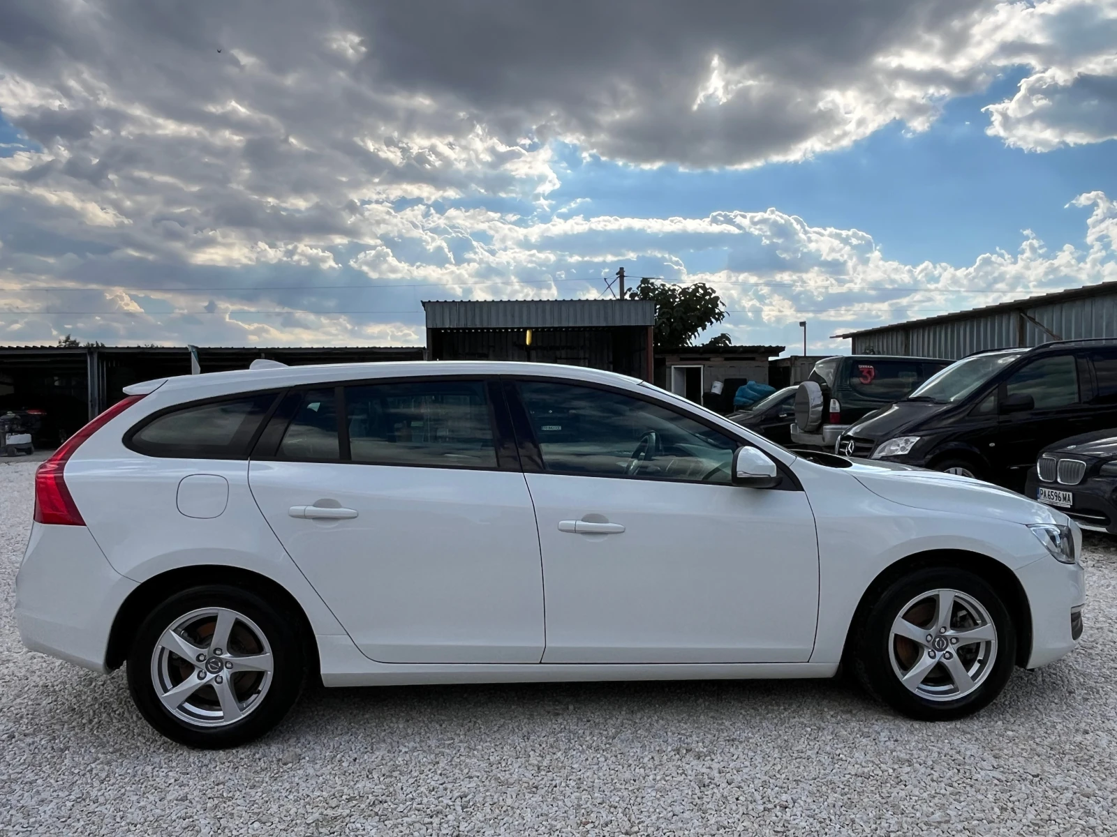Volvo V60 1.6 D, -116к.с., ЛИЗИНГ, снимка 8 - Автомобили и джипове - 55071223